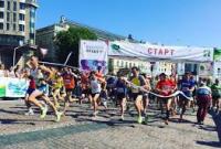 В Киеве стартовал «Пробег под каштанами» при участии более 200 команд