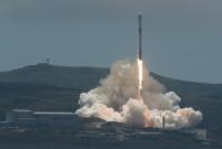 SpaceX отложила первый туристический полет вокруг Луны