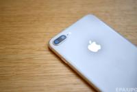 Apple готова отказаться от разъема Lightning в смартфонах