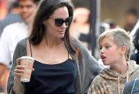 Анджелина Джоли ответила хейтерам, которые назвали ее "завистливой матерью и параноиком"