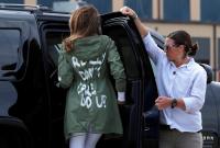 Трамп прокомментировал вызывающую надпись на куртке его жены