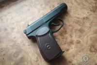 В Миргороде несовершеннолетний с пневматического пистолета стрелял по магазину