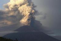 На Балі через активізацію вулкана закрили аеропорт