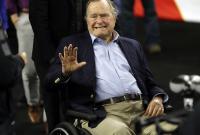 Джорджа Буша-старшего выписали из больницы после лечения в связи с заражением крови