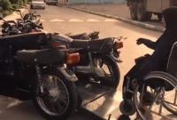 Иранская девушка сделала себе комфортный инвалидный мотоцикл