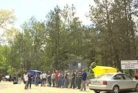 Жители Киевской области перекрыли дорогу