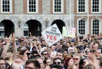 Ирландия проголосовала за отмену запрета абортов