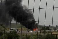 В Греции после удара молнии сгорел автобус