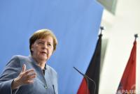 Меркель не видит необходимости менять текст гимна Германии