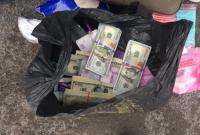 Тысячи долларов и медикаменты мужчина пытался провезти на оккупированный Донбасс