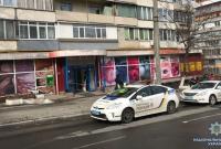 В Киеве в результате стрельбы в магазине ранена женщина