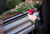"Похоронный армагеддон": в ВР готовят изменения в закон, разрешающий хоронить умерших только после экспертизы