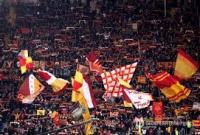 На матче "Рома" - "Шахтер" итальянские фаны вывесили флаг "ДНР"