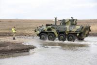Лучше вооружены и легкие в управлении: военные протестировали новые БТР-4