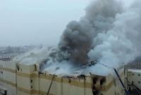 Пожар в Кемерово: обрушилась крыша загоревшегося российского ТЦ