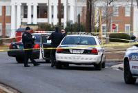 В результате стрельбы в школе штата Алабама погиб человек, двое учеников получили ранения