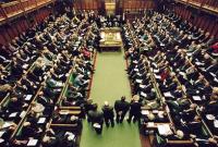 Парламент Британии требует расследовать 14 резонансных смертей последних лет