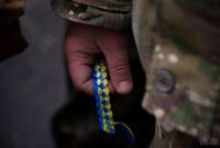 За прошедшие сутки в результате боевых действий на Донбассе погиб украинский боец, еще двое ранены
