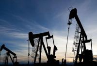 США разрешат восьми странам продолжать покупать иранскую нефть