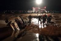 Сильные дожди и наводнения в Иордании забрали жизни восьми человек