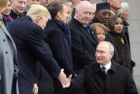 "Пусть весь мир подождет" – Путин приехал последним на церемонию в Париже