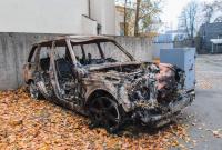 "Евробляхеры" привезли под Раду сгоревший Range Rover
