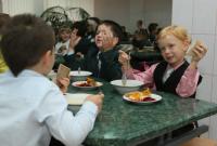 В школы Литвы больше не будут покупать самые дешевые продукты