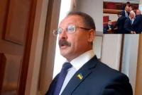 Профильный комитет Рады вызвал нардепа Барну из-за грубых оскорблений в адрес журналиста и кнопкодавства