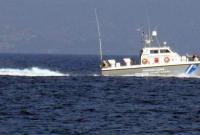 У берегов Греции задержали судно с мигрантами под флагом Украины