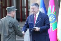 Аваков наградил более 100 работников органов МВД