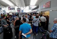 Из аэропорта "Борисполь" из-за задержки рейса не могут вылететь почти 200 пассажиров
