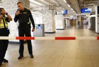 В напавшего на людей на вокзале в Амстердаме был террористический мотив