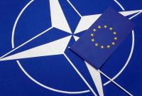 Порошенко призвал Раду поддержать курс на ЕС и НАТО