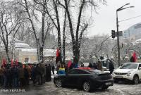 Активисты начали автопробег к дому президента Порошенко