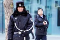 В Пекине мужчина напал с ножом на посетителей ТЦ, погибла женщина