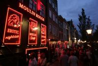 В Амстердаме туристам запретили фотографировать проституток в квартале Красных фонарей