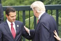 Президент Мексики отказался ехать в США после телефонного разговора с Трампом - СМИ