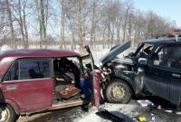 В Винницкой области произошло лобовое столкновение двух ВАЗов: один человек погиб