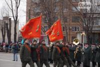 Из-за марша нацгвардейцев под советскими флагами в Кривом Роге полетели первые головы