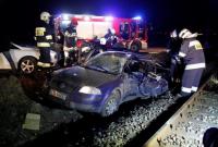 В Польше при столкновении авто с поездом погибли четверо украинцев (видео)