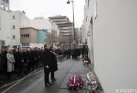 В Париже почтили память погибших в результате теракта в Шарли Эбдо