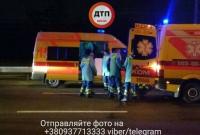 В Киеве "скорая" с ребенком врезалась в Chevrolet, есть пострадавшие