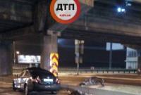 Под Мостом метро в Киеве произошло смертельное ДТП (видео)