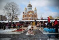 На Крещение в Киеве: на станции метро Гидропарк откроют дополнительный выход