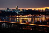 В Киеве официально увеличили время работы освещения улиц