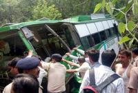 В Кашмире автобус упал в скалистое ущелье, есть жертвы