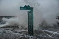 В акватории Азовского и Черного морей объявили штормовое предупреждение