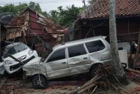 Число погибших от цунами в Индонезии выросло до 281