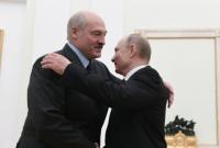 Лукашенко подарил Путину несколько мешков картошки