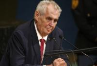 Президент Чехии призвал официально выразить протест против возвеличивания "военных преступников" в Украине